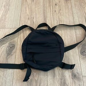 Everlane mini backpack